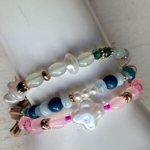 Urban Outfitters Beaded Bracelet Set Pastel Pearl Stretch Stack (Set of 3)